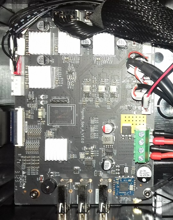 Mainboard TriGorilla front