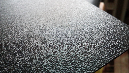 Close-up view of the PEI-coated plate