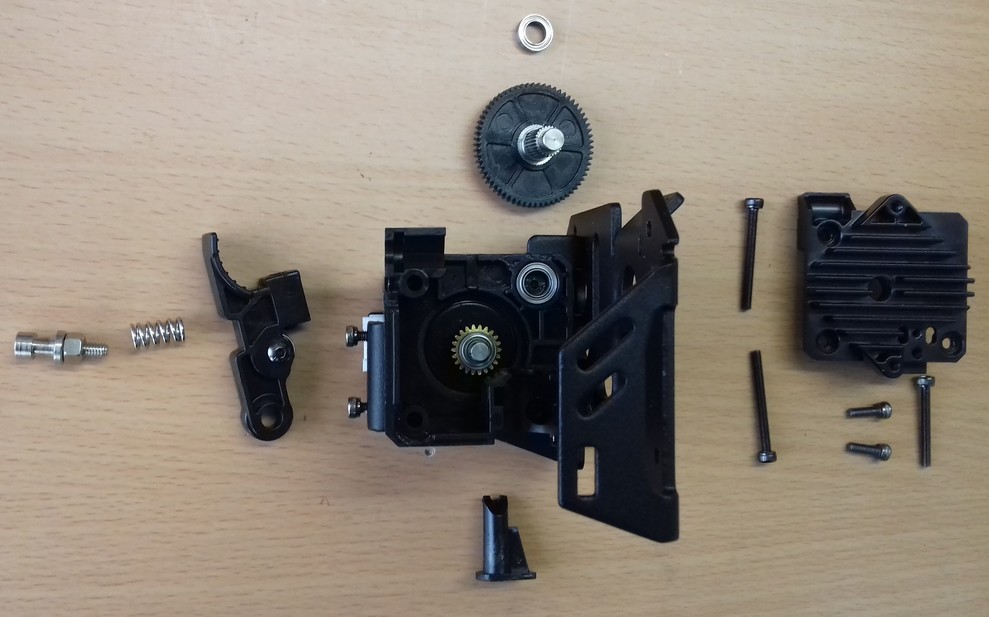 Feeder gear disassembled